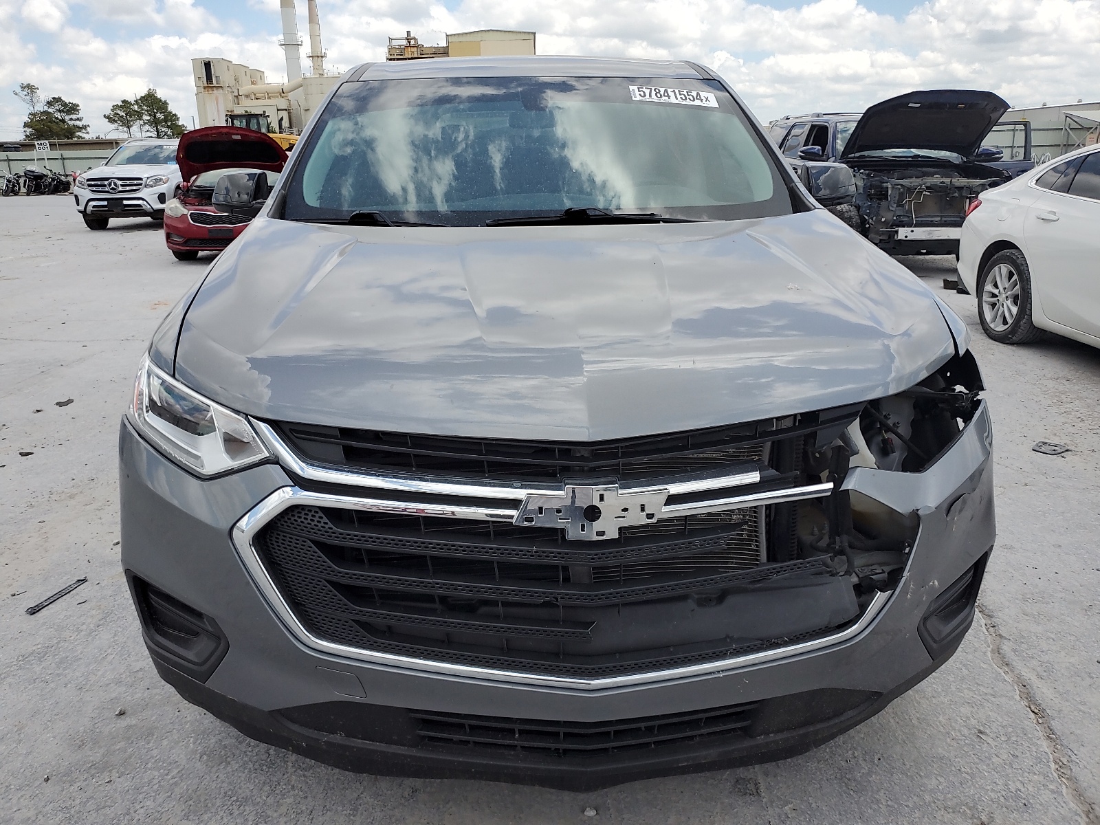 2019 Chevrolet Traverse Ls vin: 1GNERFKW6KJ272881