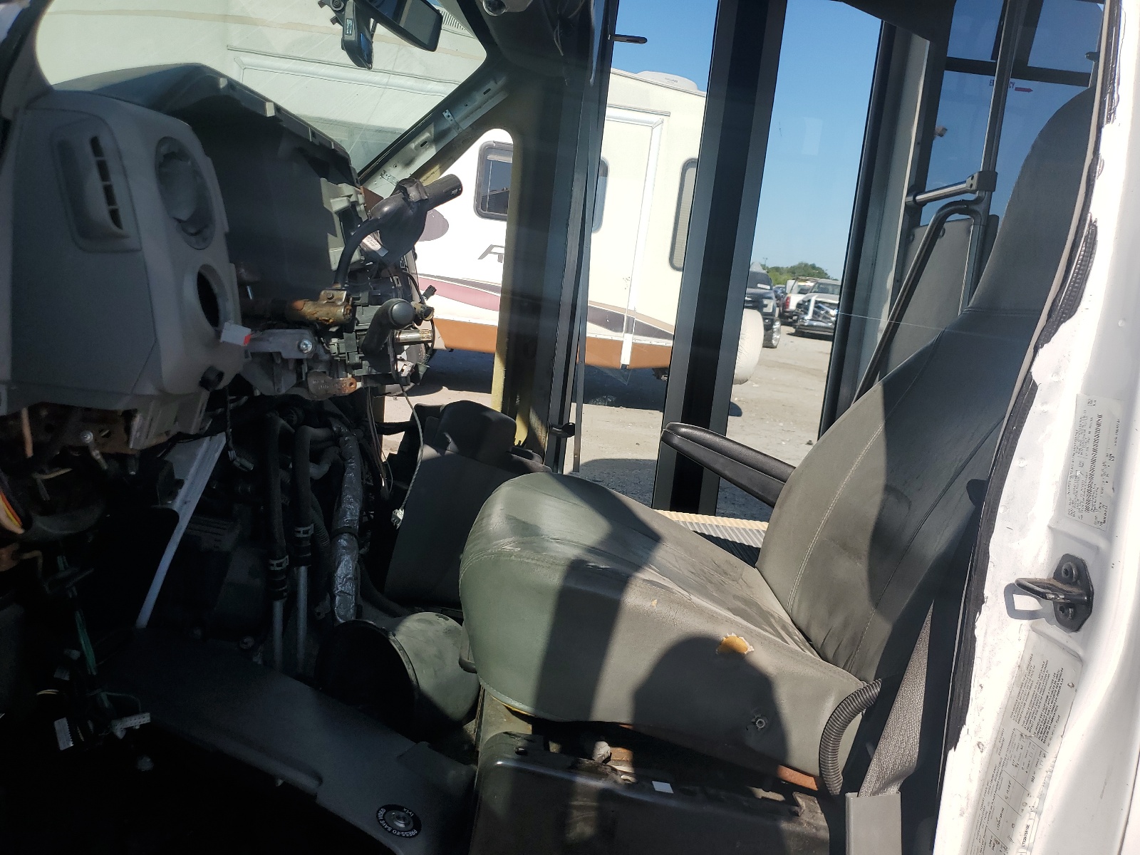 1FDFE4FS4HDC51423 2017 Ford Econoline E450 Super Duty Cutaway Van