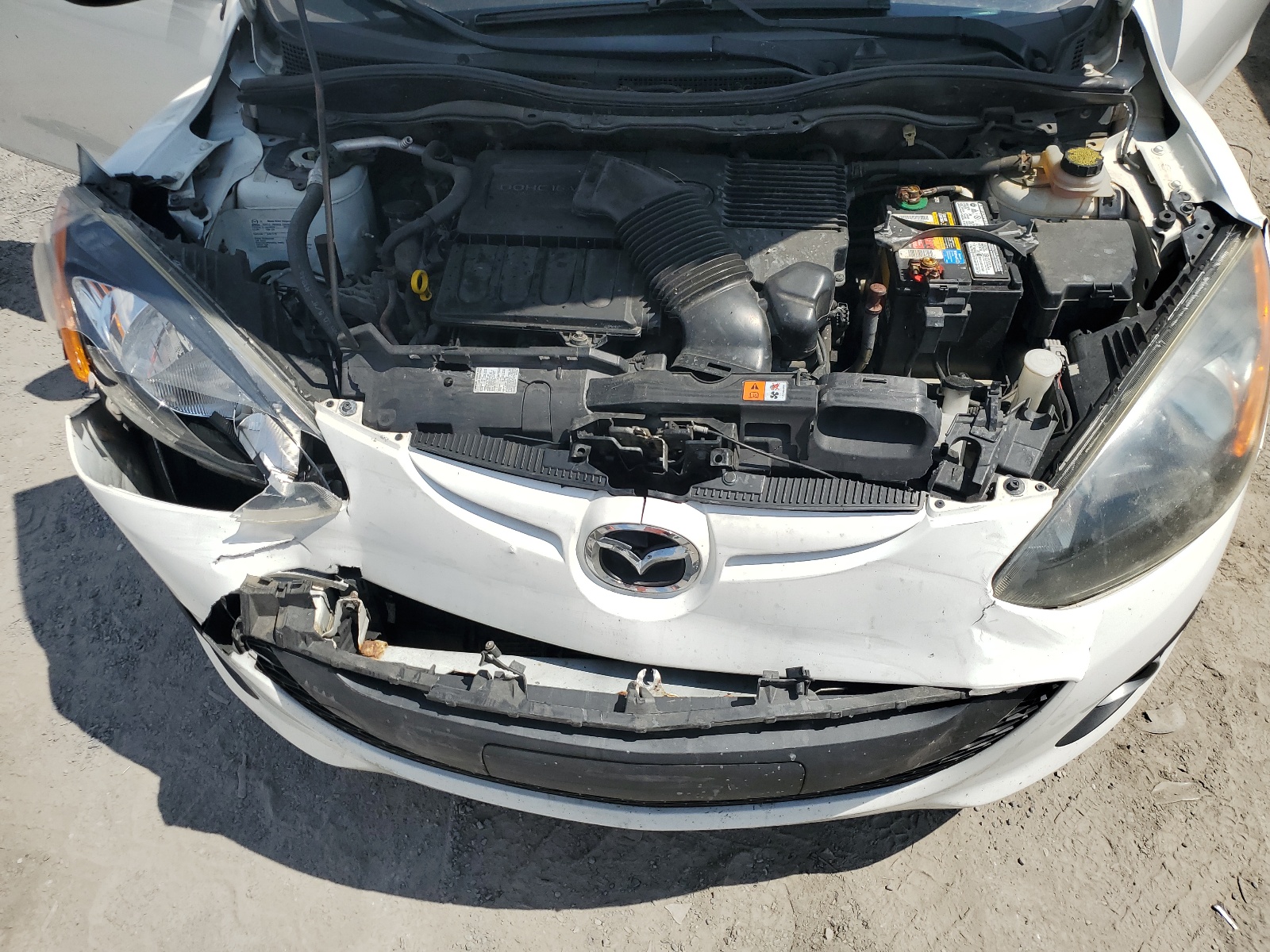 JM1DE1HZ6B0128385 2011 Mazda Mazda2