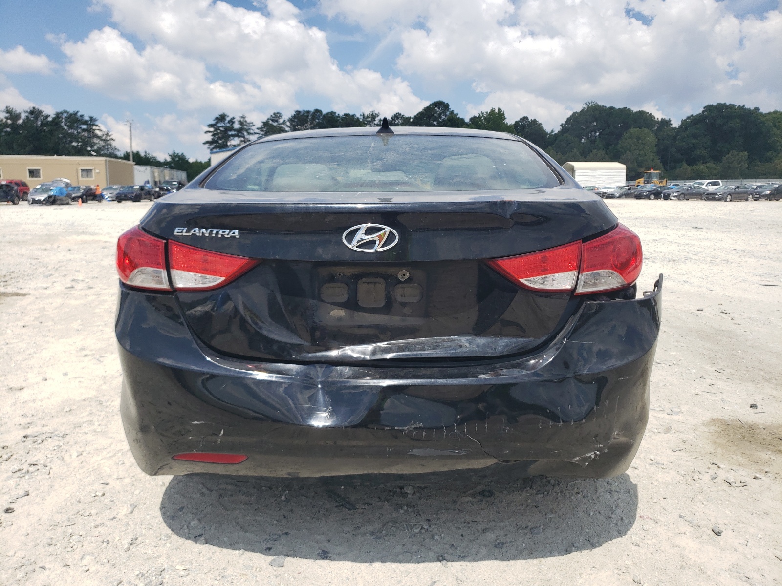 KMHDH4AE8DU988442 2013 Hyundai Elantra Gls