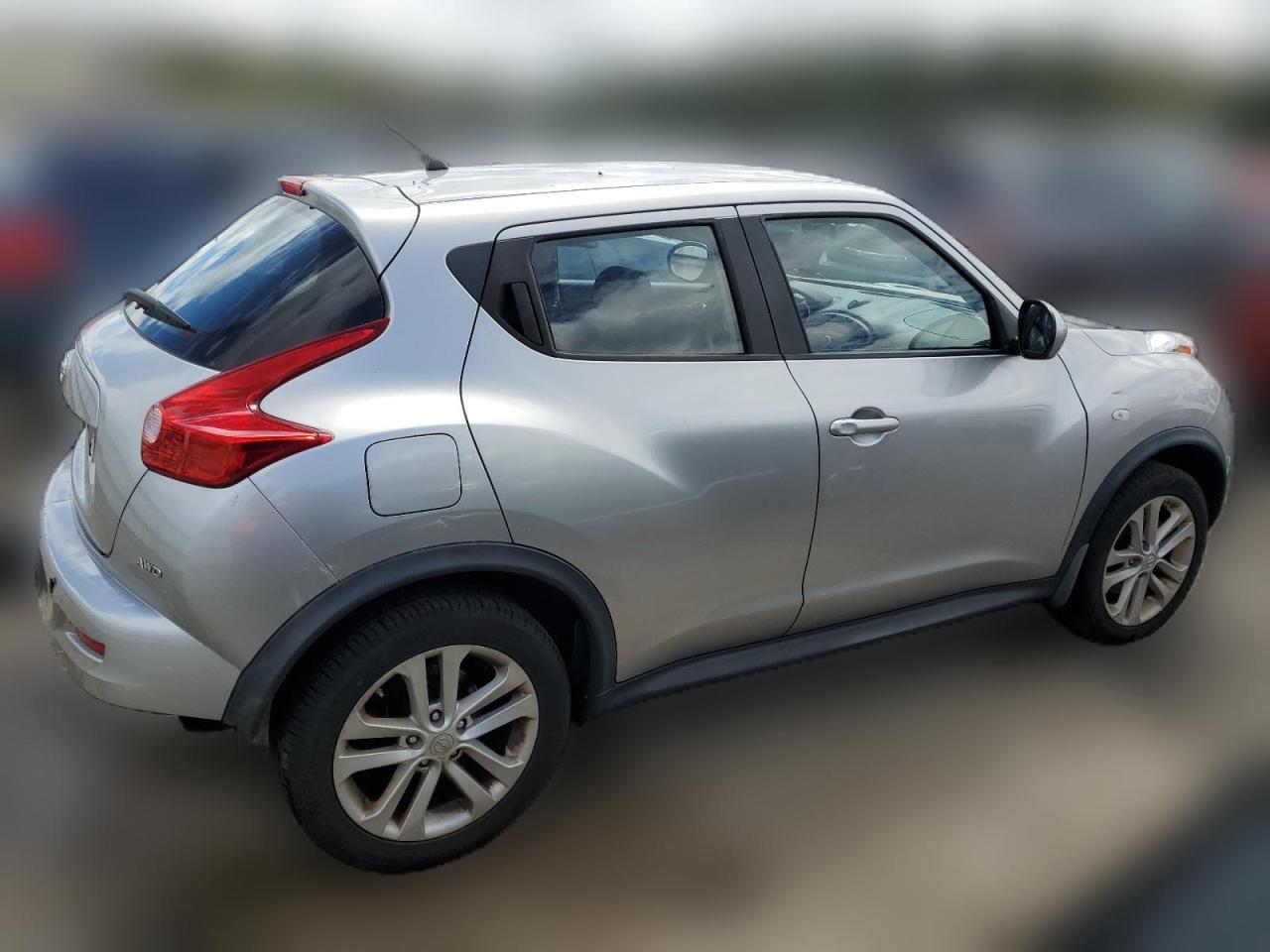 2011 Nissan Juke S VIN: JN8AF5MV2BT015529 Lot: 53575914