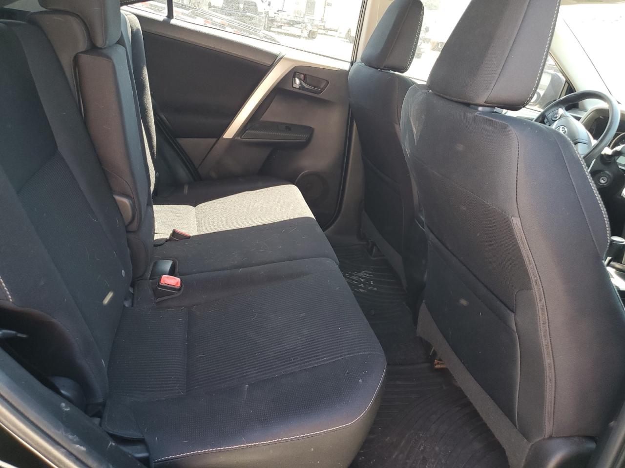 2014 Toyota RAV 4 - Image 11