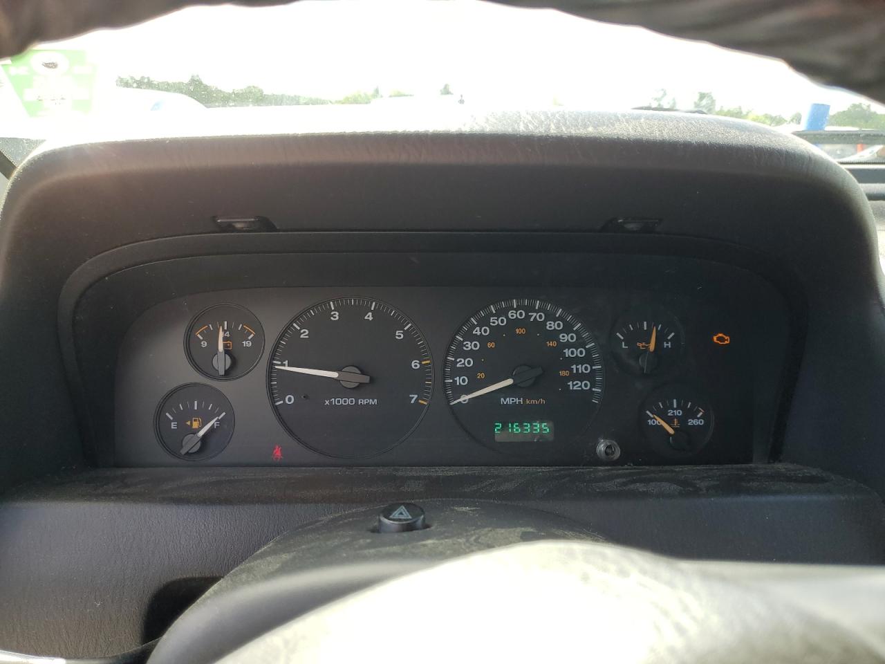 2002 Jeep Grand Cherokee Laredo VIN: 1J4GW48N82C321008 Lot: 60198454