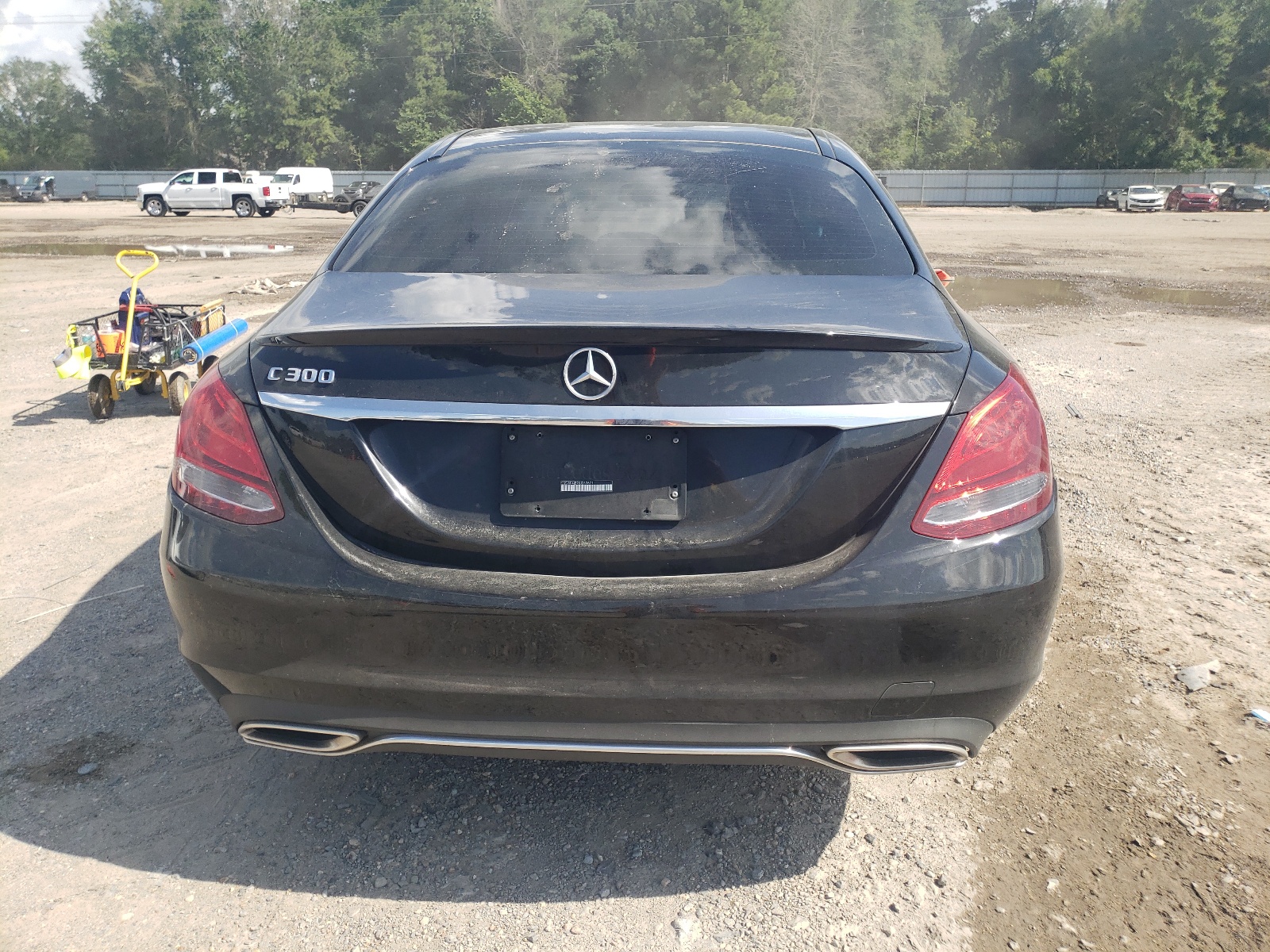55SWF4JB9JU263671 2018 Mercedes-Benz C 300