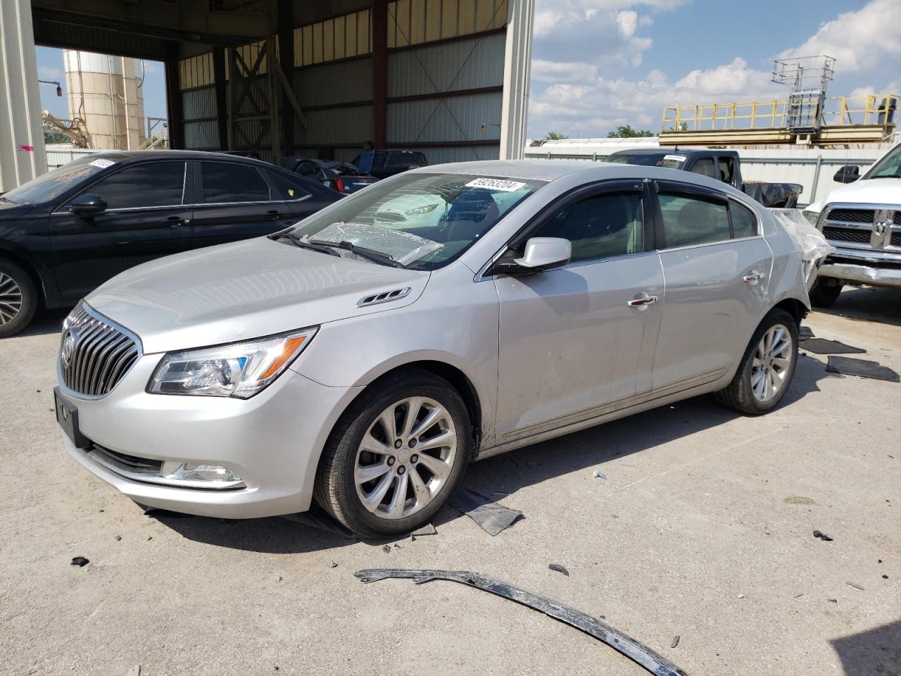 1G4GA5G33FF211946 2015 Buick Lacrosse