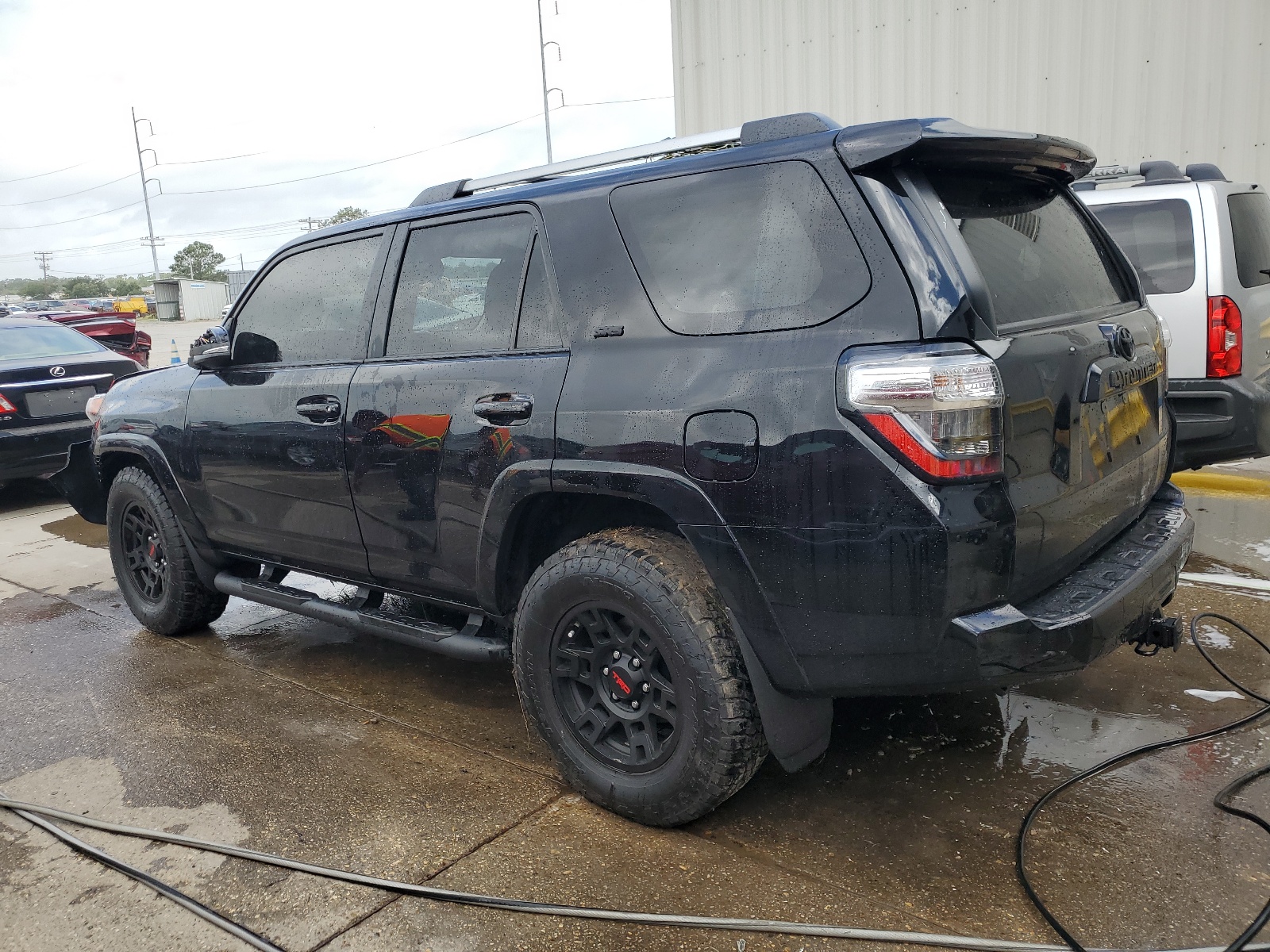 2024 Toyota 4Runner Sr5 vin: JTEFU5JR5R5309676