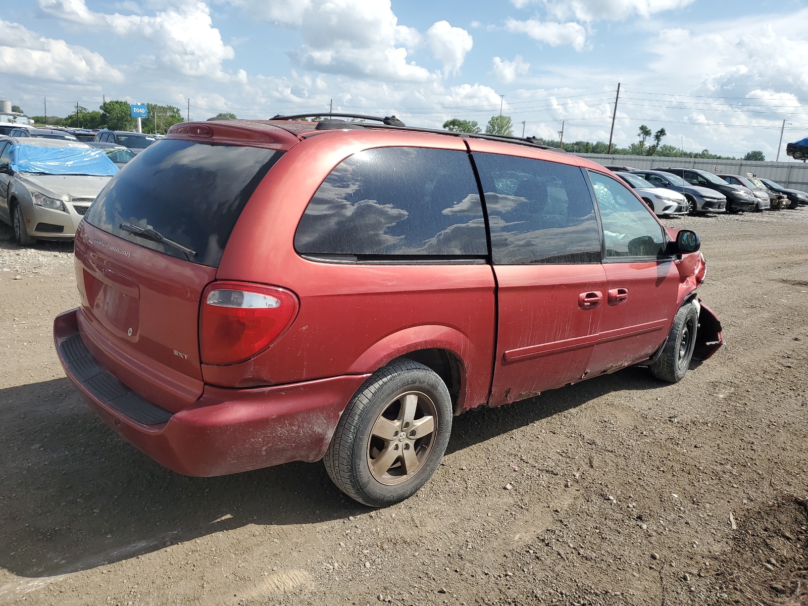 2D4GP44L45R185692 2005 Dodge Grand Caravan Sxt