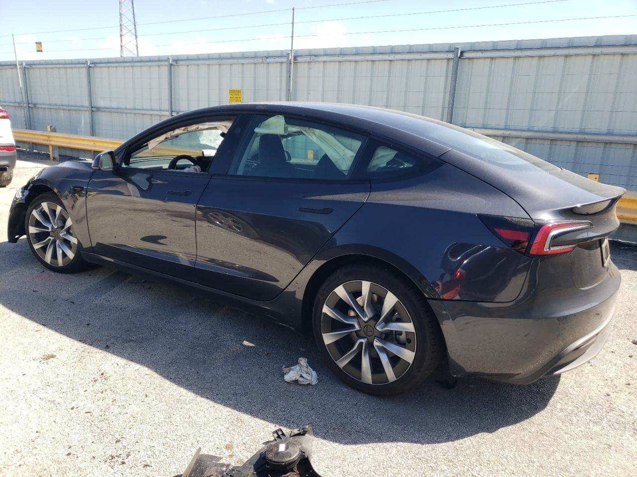 5YJ3E1EA8RF743008 2024 TESLA MODEL 3 - Image 2