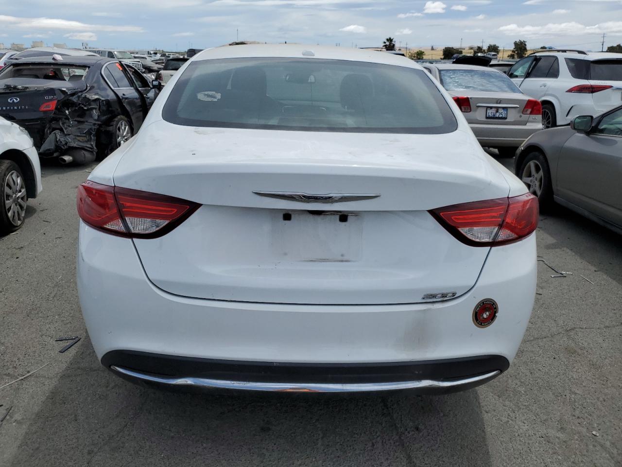 2016 Chrysler 200 Limited VIN: 1C3CCCAB2GN110992 Lot: 57330664