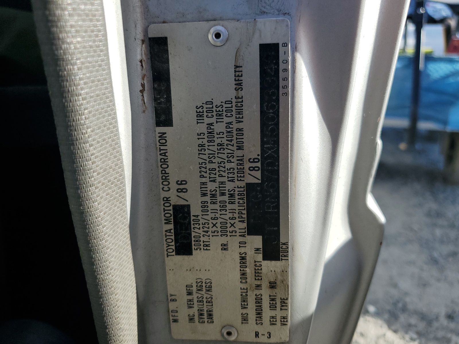 JT4RN67DXH5063349 1987 Toyota Pickup Xtracab Rn67 Dlx