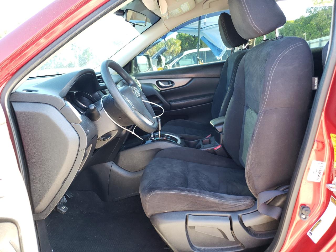 2016 Nissan Rogue S VIN: JN8AT2MT5GW022860 Lot: 60670124