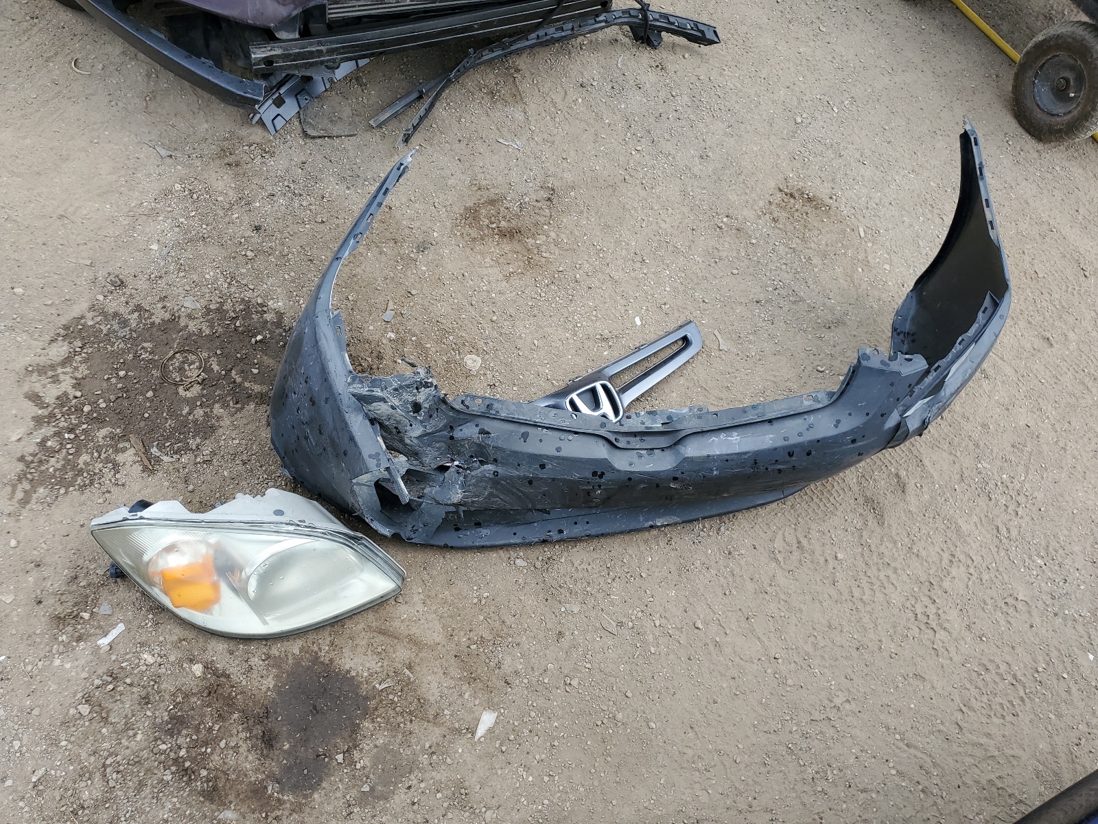 1HGCM56134A813705 2004 Honda Accord Dx