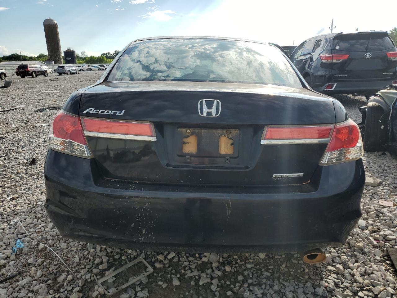 1HGCP2F69CA229549 2012 Honda Accord Se