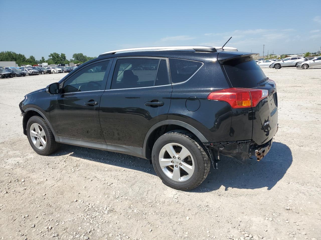2014 Toyota RAV 4 - Image 2