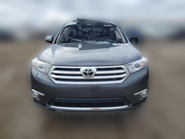  TOYOTA HIGHLANDER 2013 Сріблястий