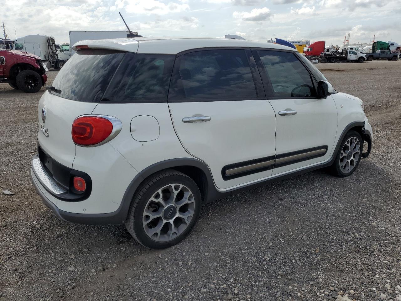 2014 Fiat 500L Trekking VIN: ZFBCFADH4EZ016712 Lot: 71283484