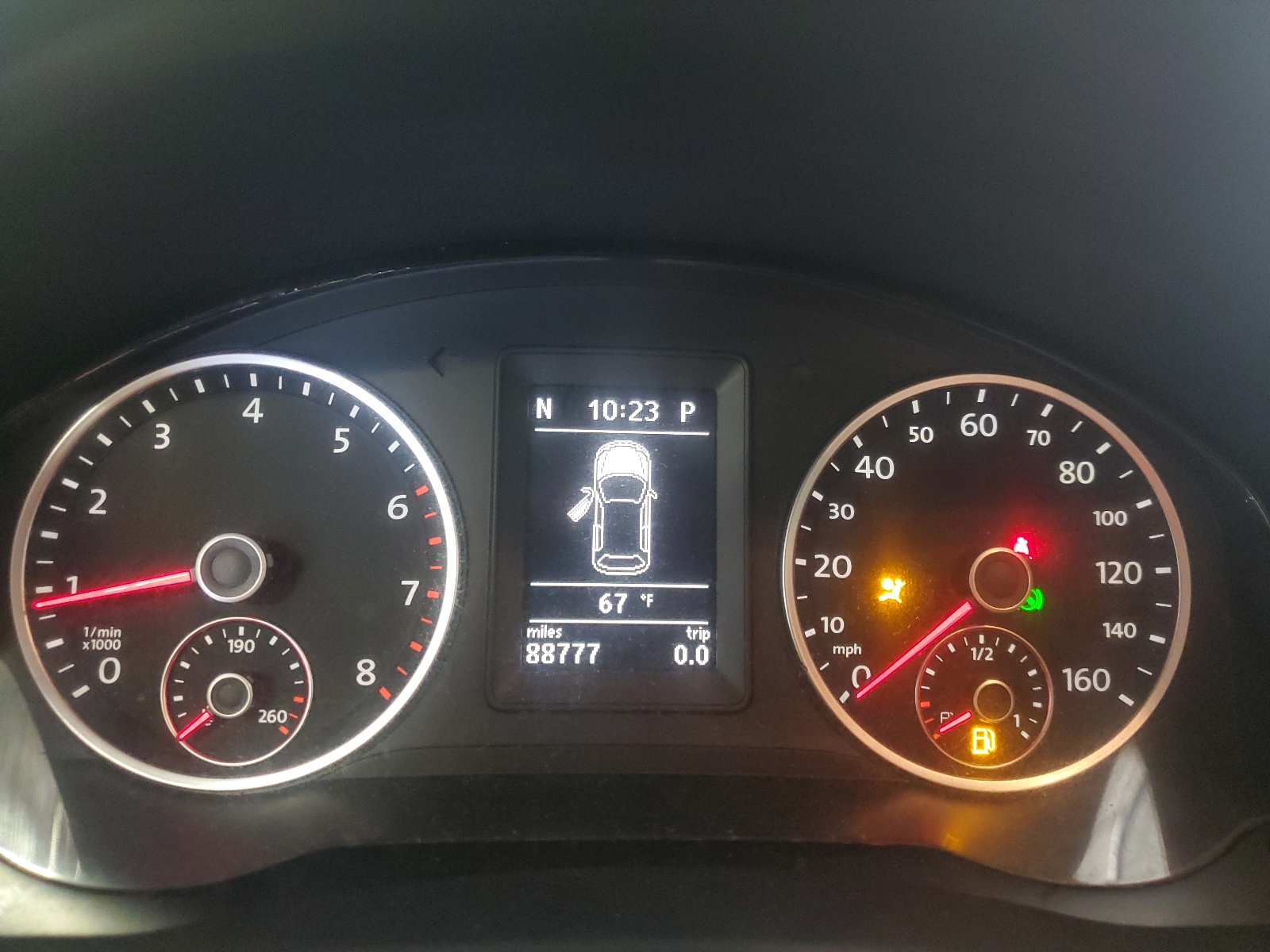 WVGBV7AX2AW003796 2010 Volkswagen Tiguan Se