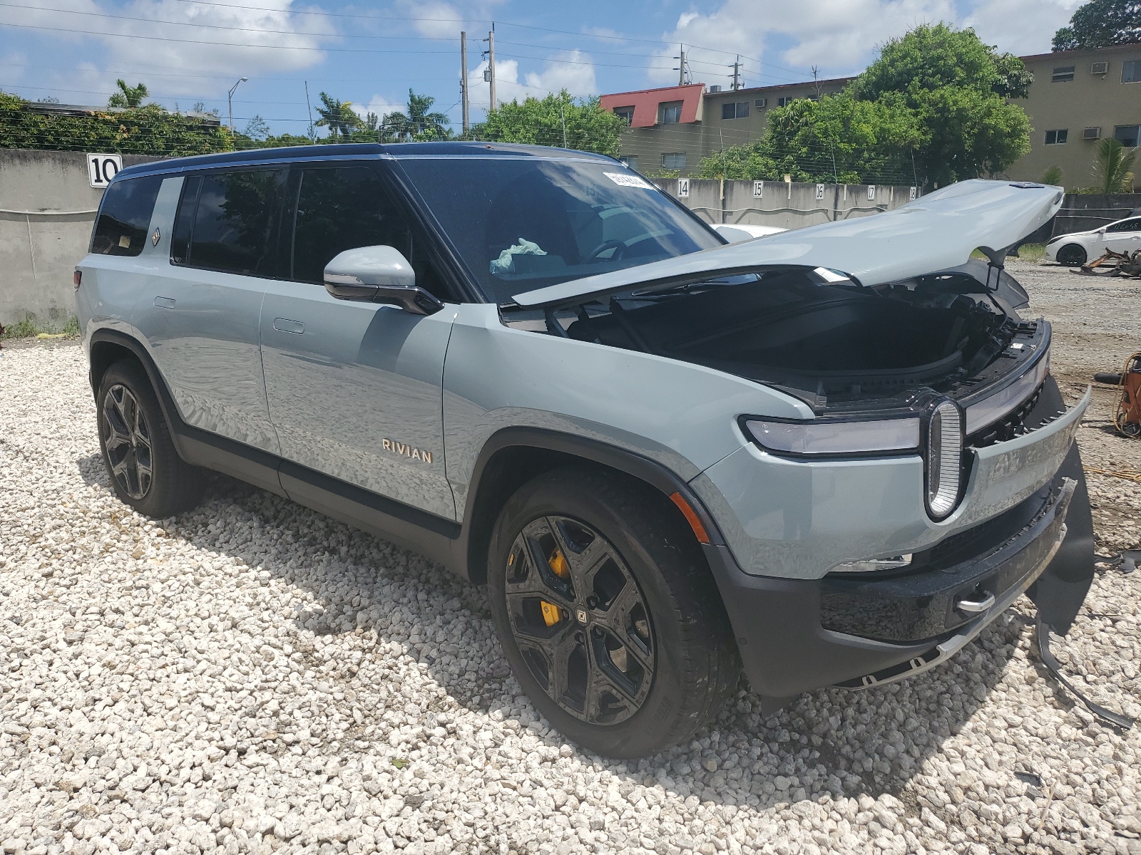 2022 Rivian R1S Launch Edition vin: 7PDSGABL9NN002043