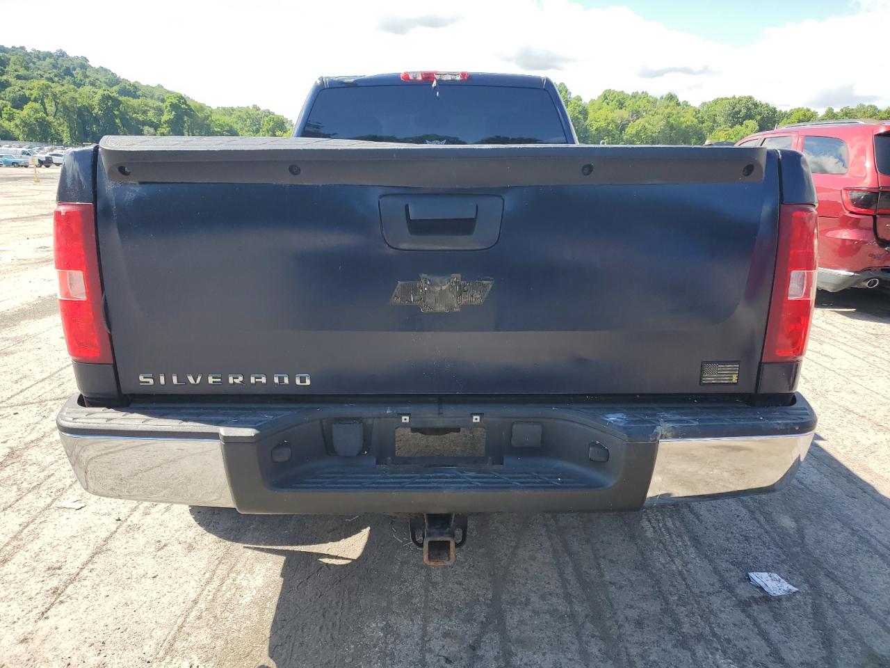 2009 Chevrolet Silverado - Image 10