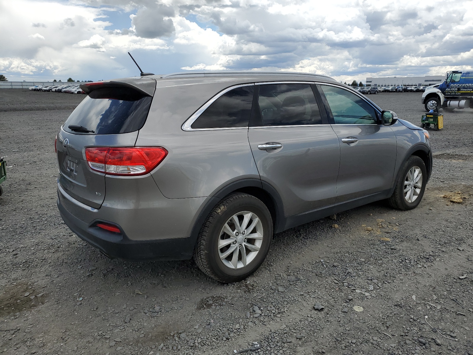 2016 Kia Sorento Lx vin: 5XYPG4A58GG096363