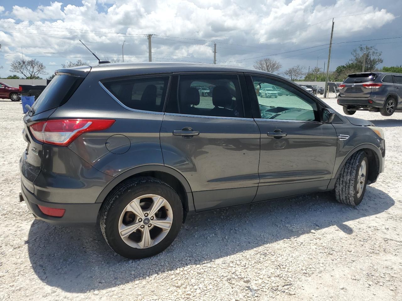 2015 Ford Escape Se VIN: 1FMCU0G99FUB25033 Lot: 61055424