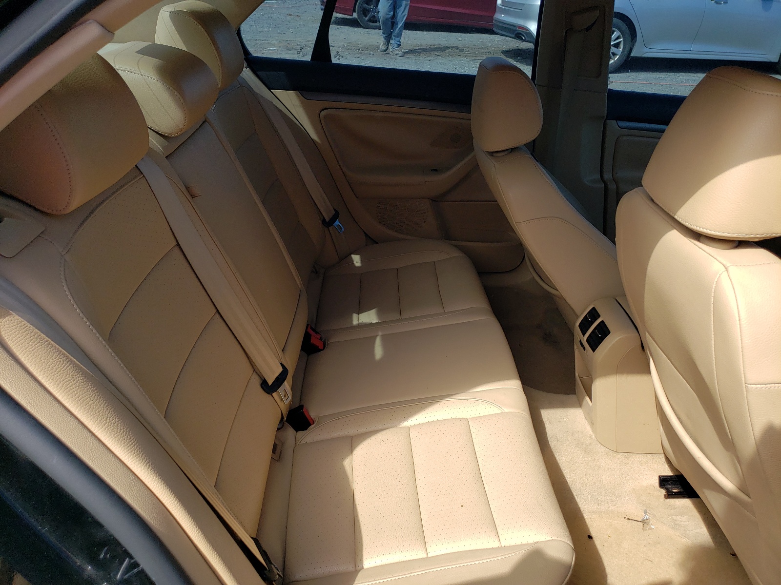 3VWEG71K37M198233 2007 Volkswagen Jetta Wolfsburg