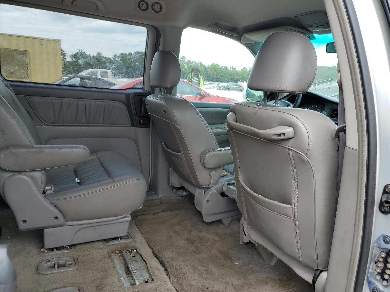 5FNRL18782B007529 2002 Honda Odyssey Exl