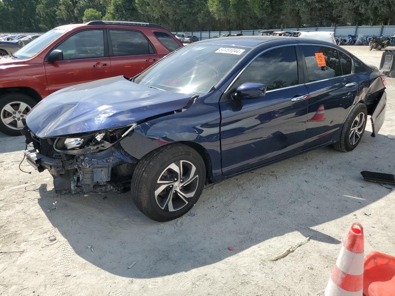 1HGCR2F39HA284493 2017 HONDA ACCORD - Image 1