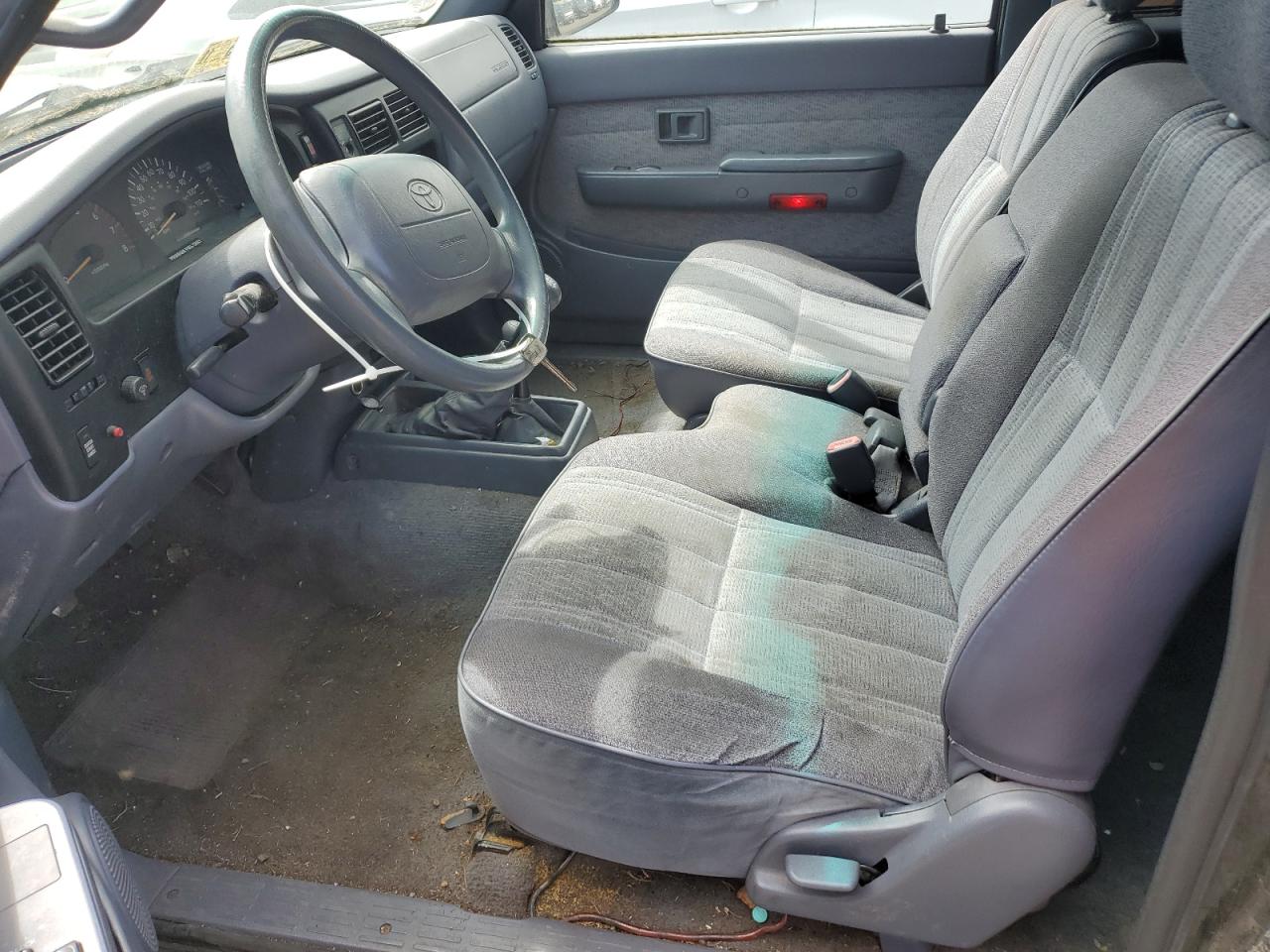 1999 Toyota Tacoma Xtracab VIN: 4TAWN72NXXZ480157 Lot: 61275544