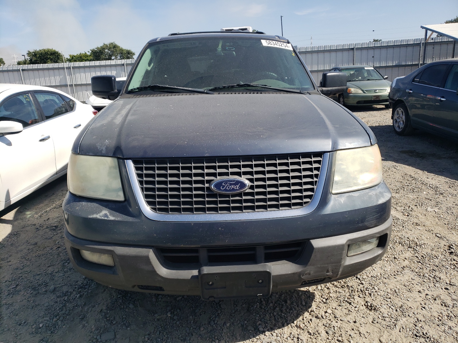 1FMRU15W84LA02240 2004 Ford Expedition Xlt