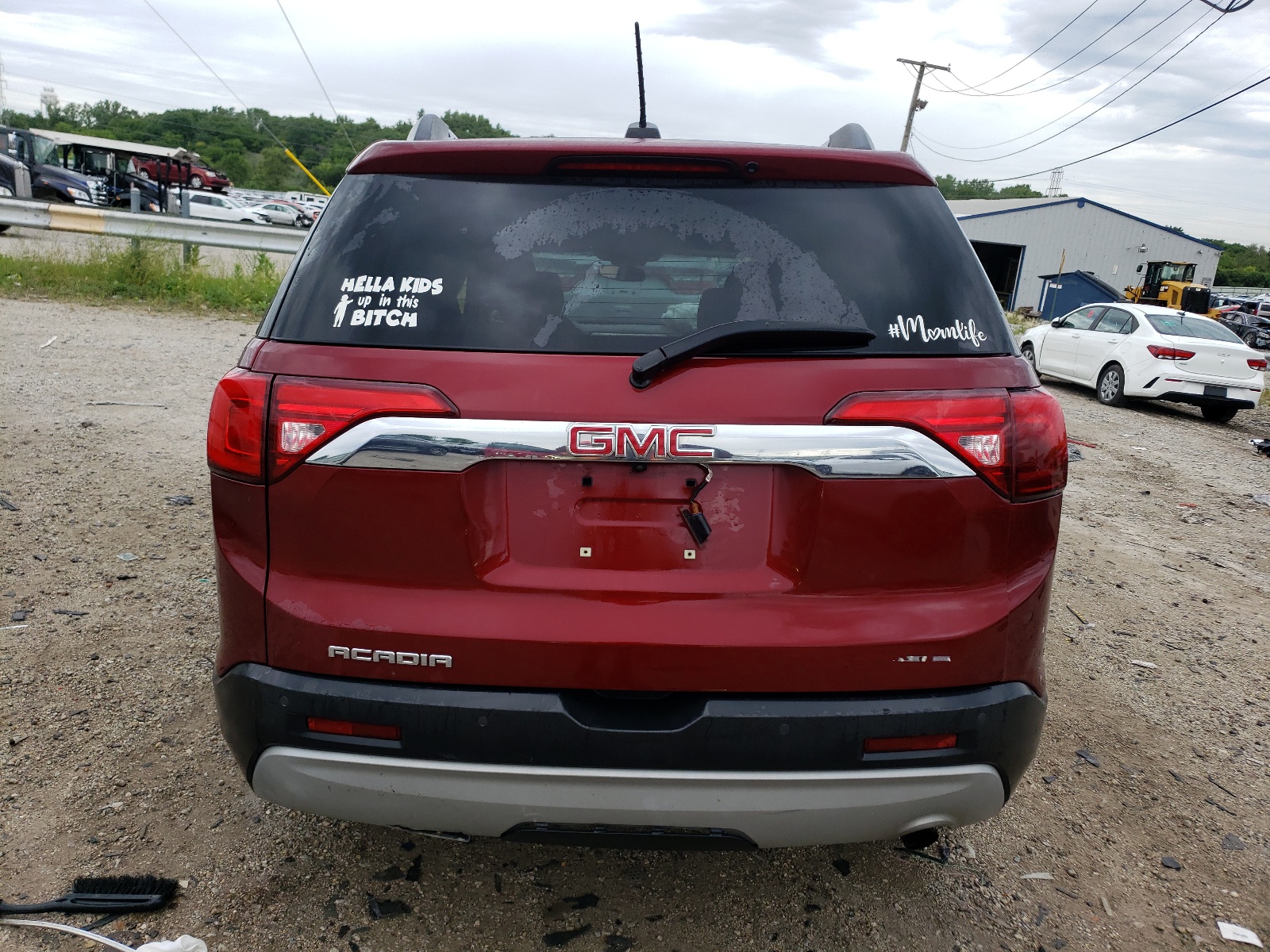 1GKKNLLA4HZ290268 2017 GMC Acadia Sle