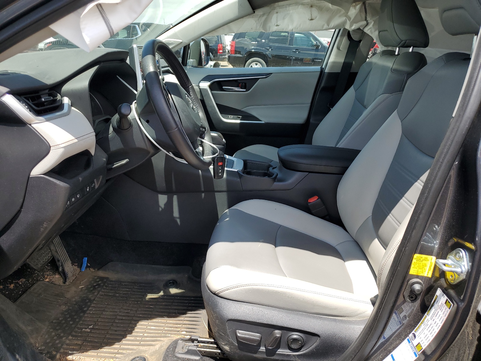 2T3B6RFV4MW008232 2021 Toyota Rav4 Xle Premium