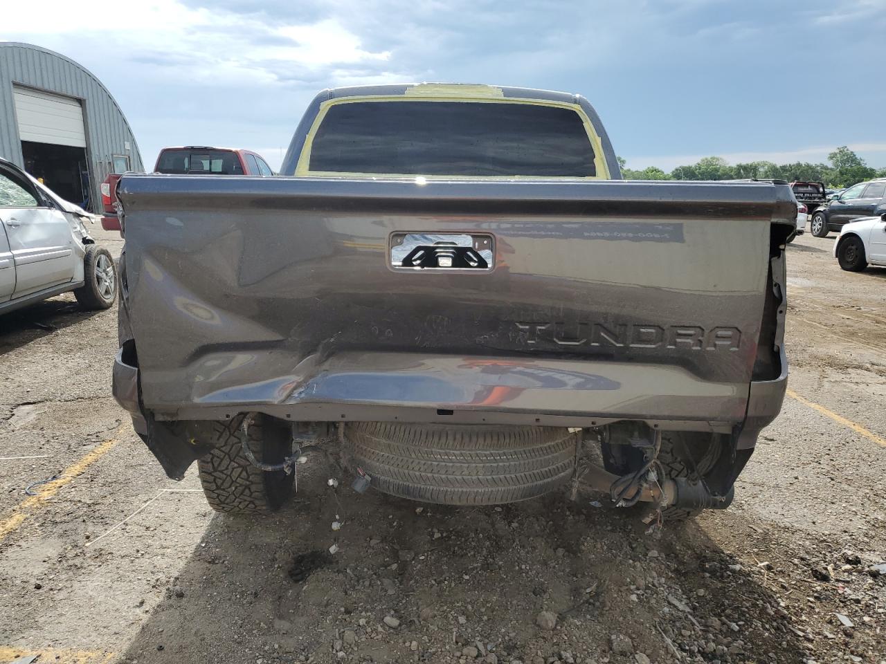 5TFEY5F18JX236948 2018 Toyota Tundra Crewmax Sr5