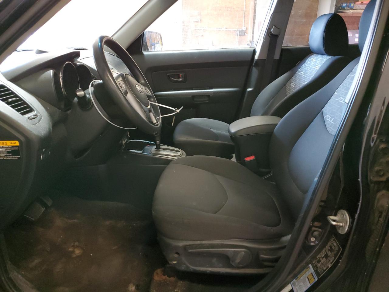 2010 Kia Soul + VIN: KNDJT2A2XA7136328 Lot: 59069564