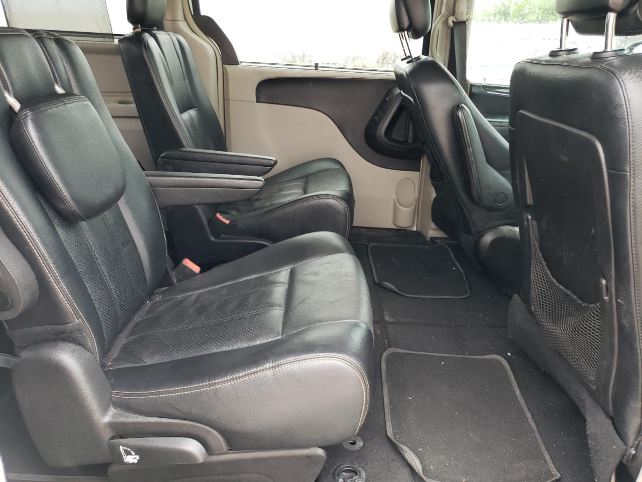 2015 Chrysler Town & Country Touring L VIN: 2C4RC1CG1FR674671 Lot: 60047214