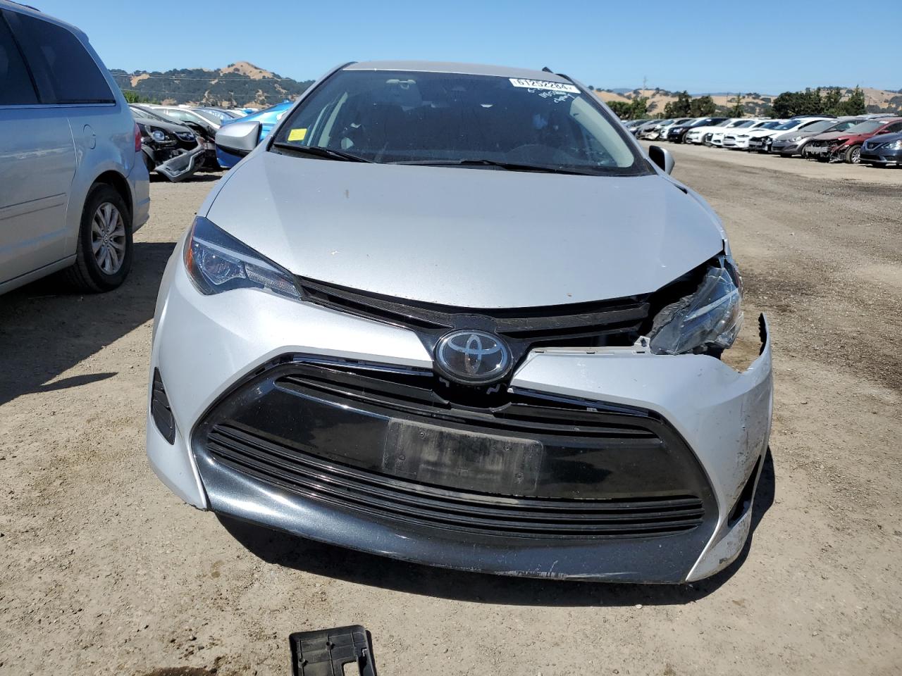 VIN 2T1BURHE4JC028487 2018 TOYOTA COROLLA no.5