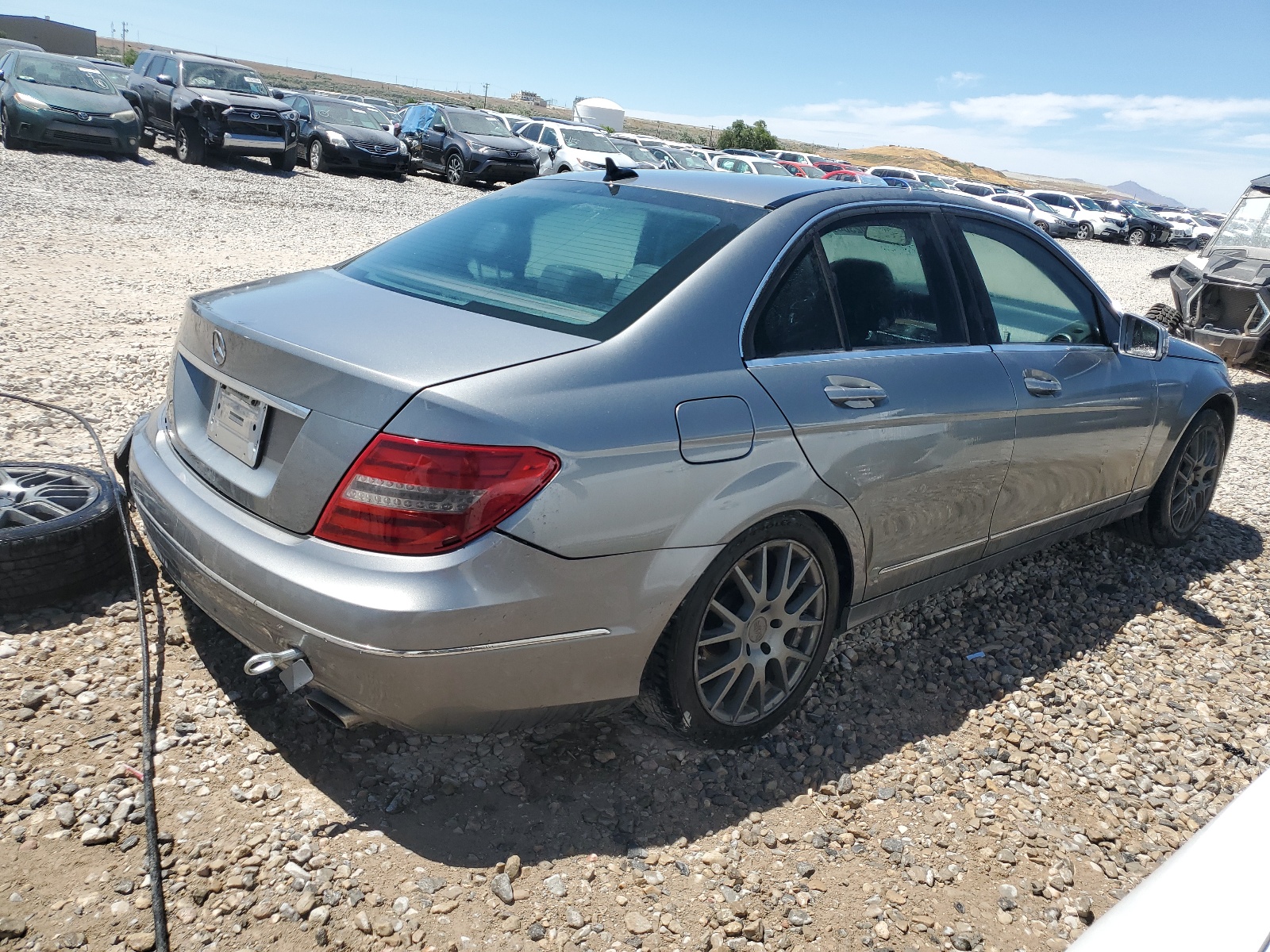 2012 Mercedes-Benz C 300 4Matic vin: WDDGF8BB0CR235837