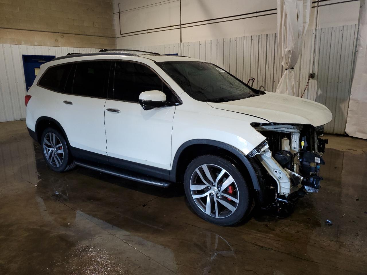 2017 Honda Pilot - Image 4