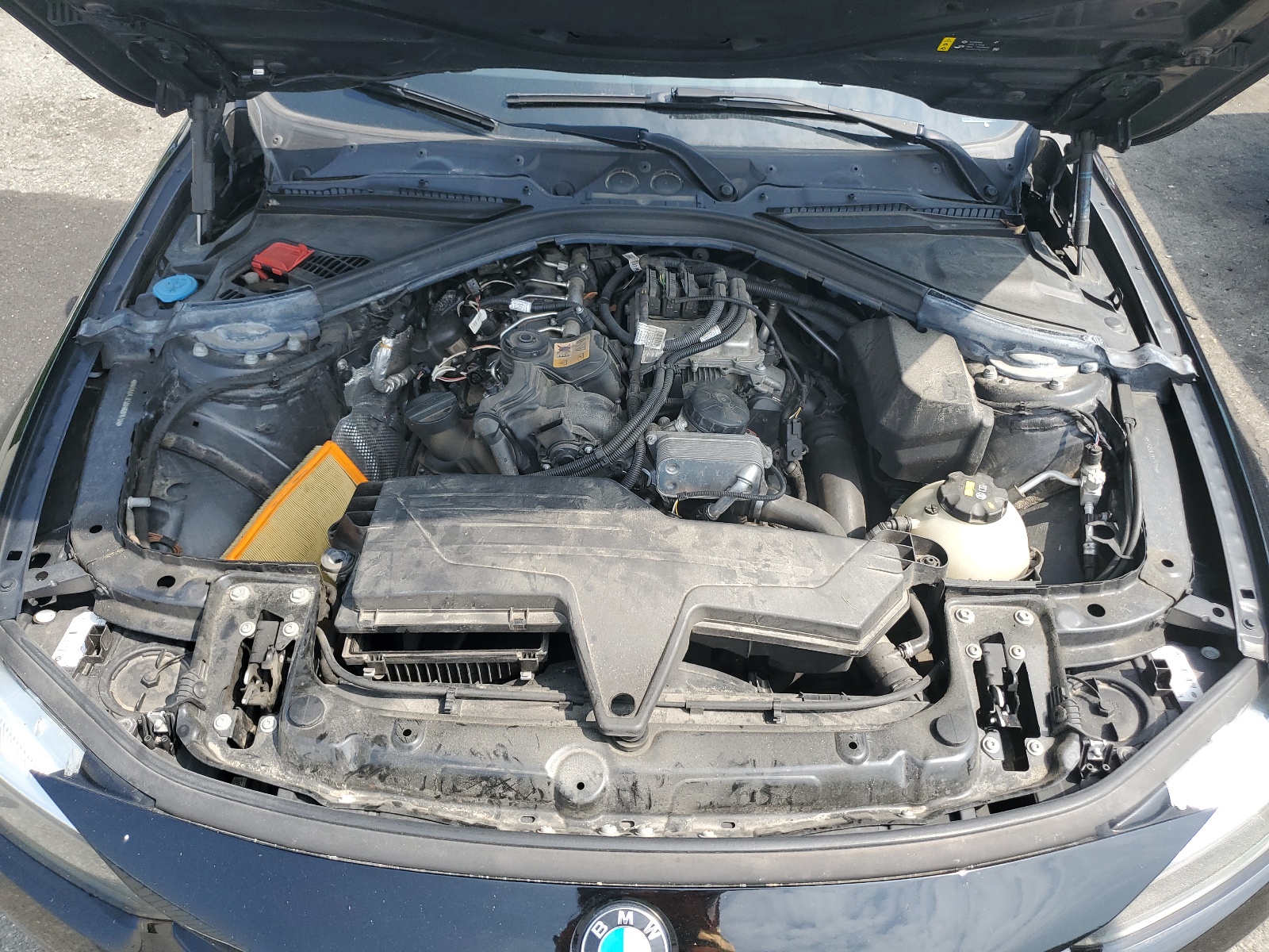 WBA8A3C58HK691512 2017 BMW 320 Xi