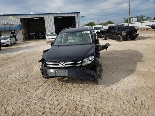 2017 Volkswagen Tiguan Wolfsburg VIN: WVGRV7AXXHW504072 Lot: 60919964