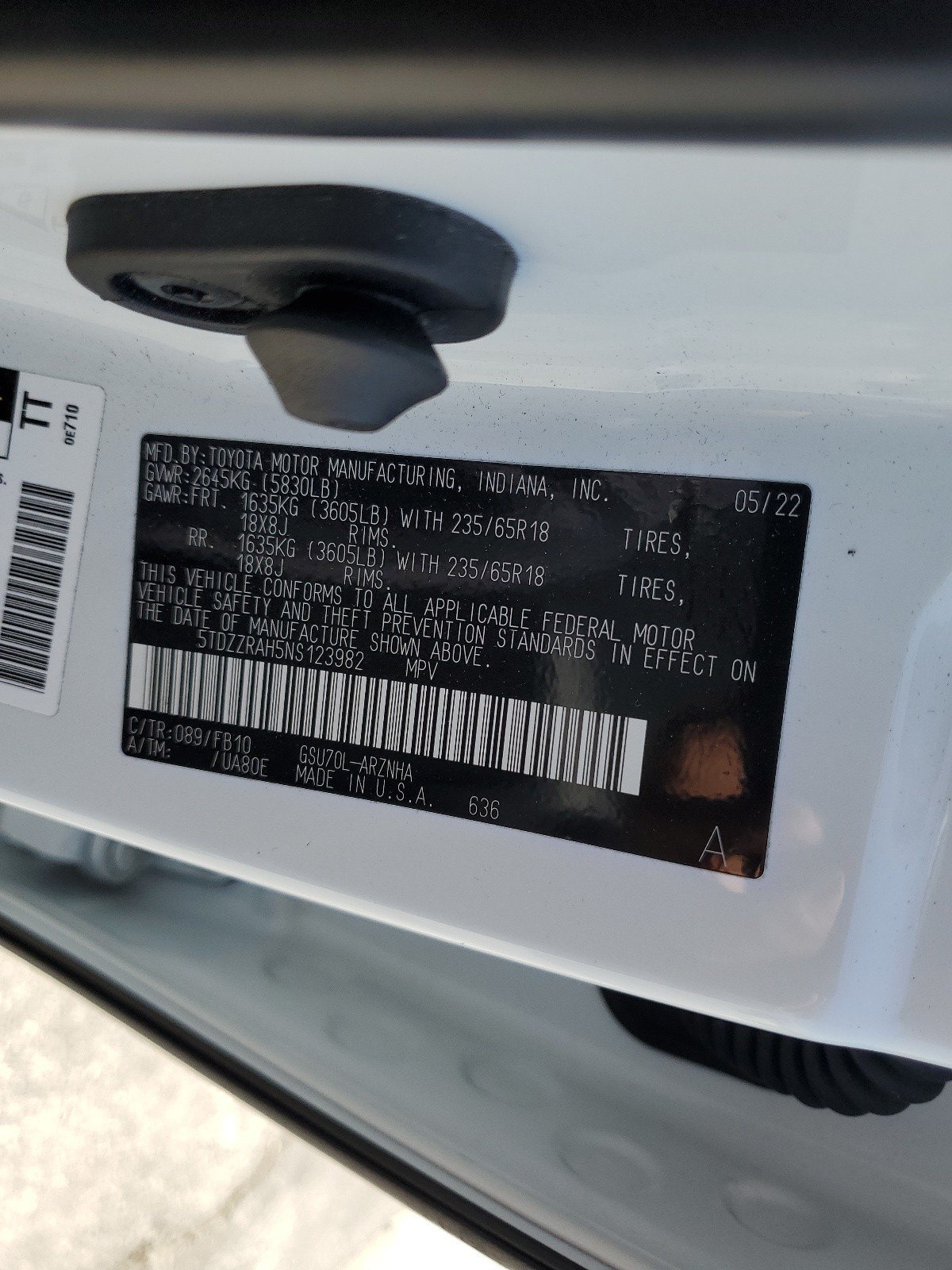 5TDZZRAH5NS123982 2022 Toyota Highlander L