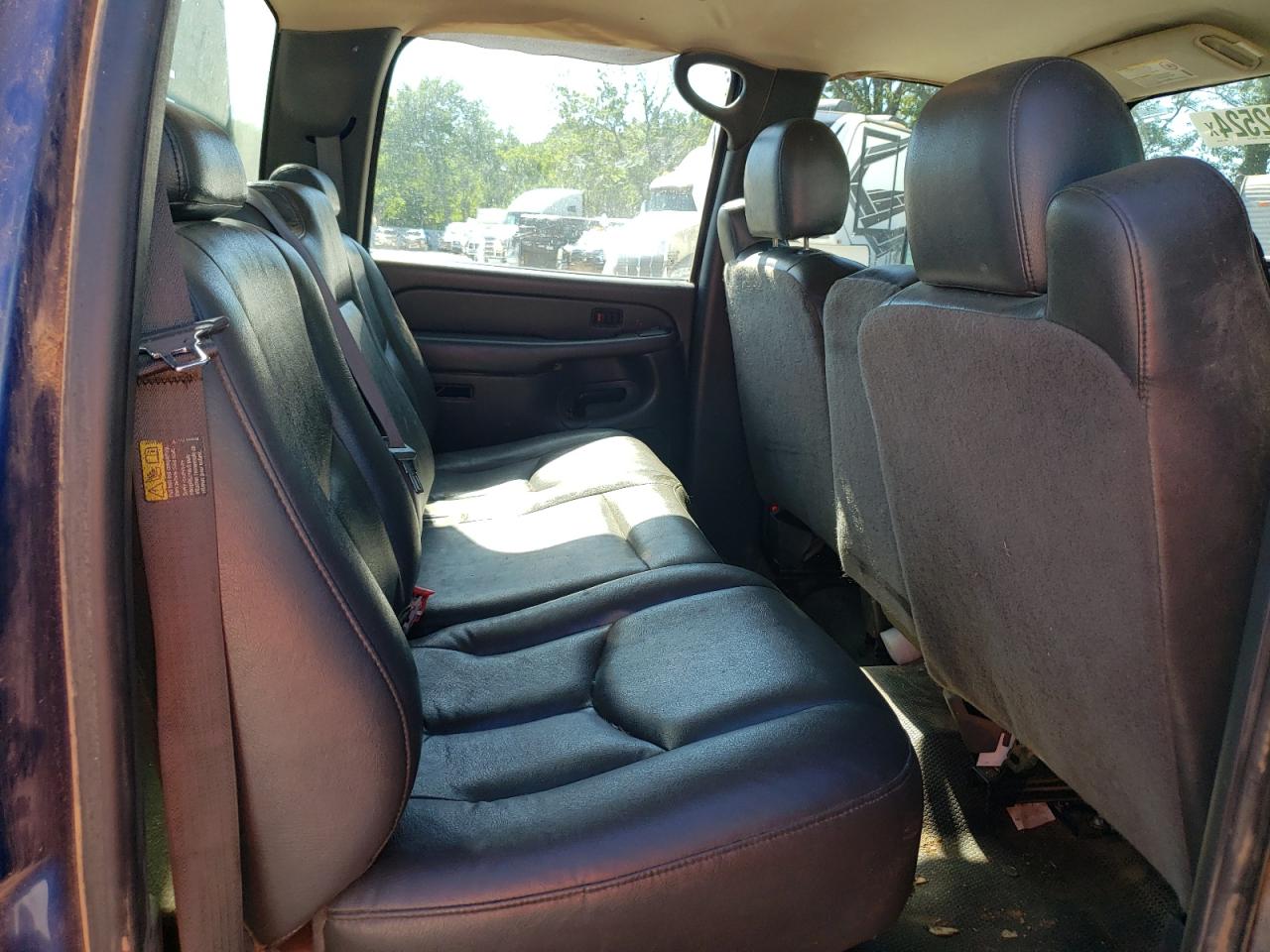 2004 Chevrolet Silverado K3500 VIN: 1GBJK33274F208350 Lot: 63034394