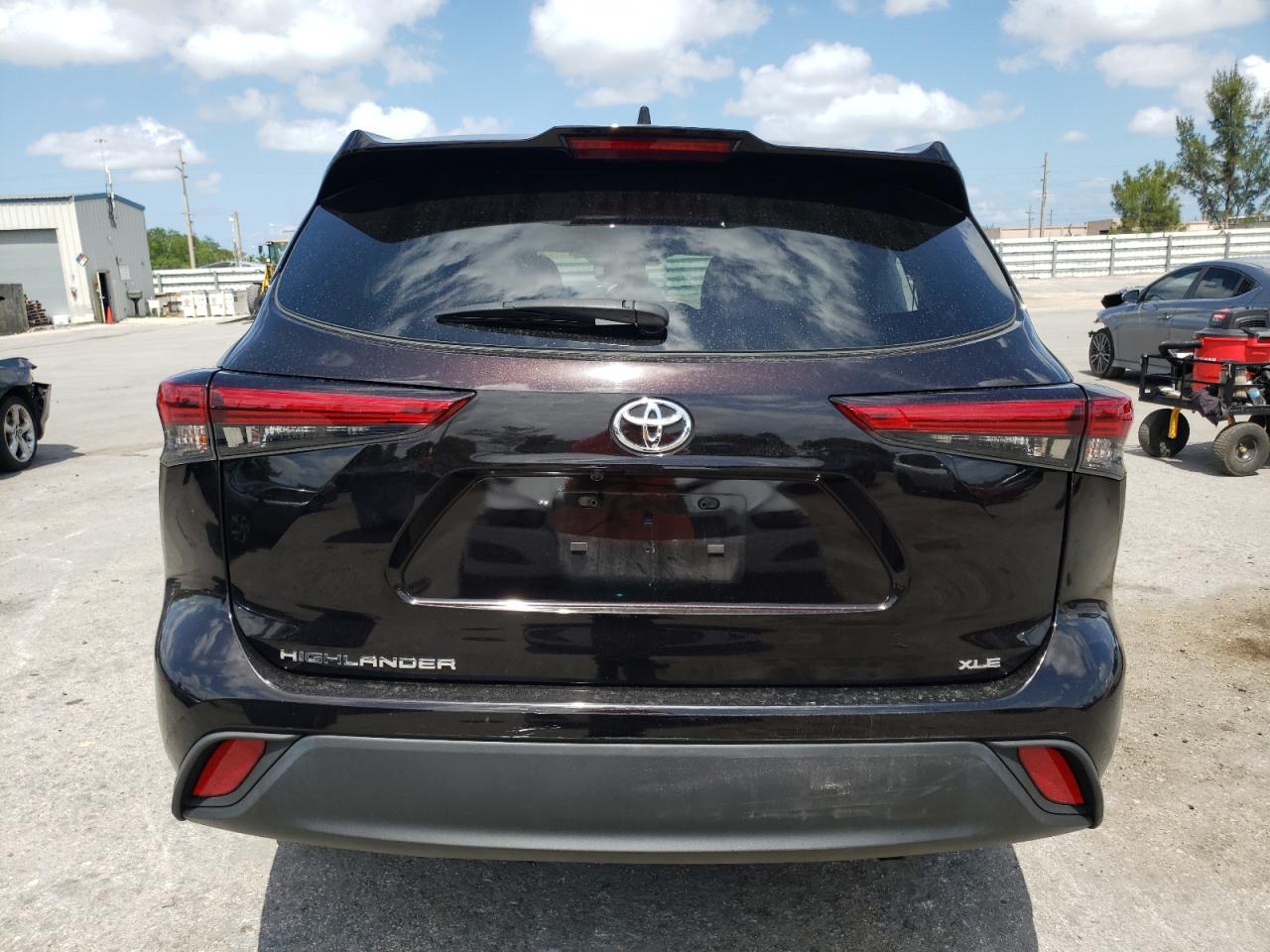 2022 Toyota Highlander Xle VIN: 5TDGZRAH2NS103499 Lot: 57454354