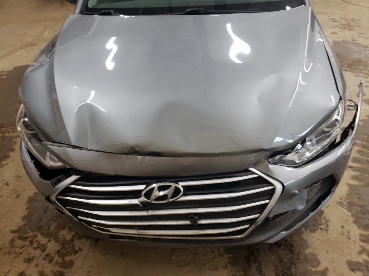 2018 Hyundai Elantra Se VIN: KMHD74LF4JU613135 Lot: 61247394