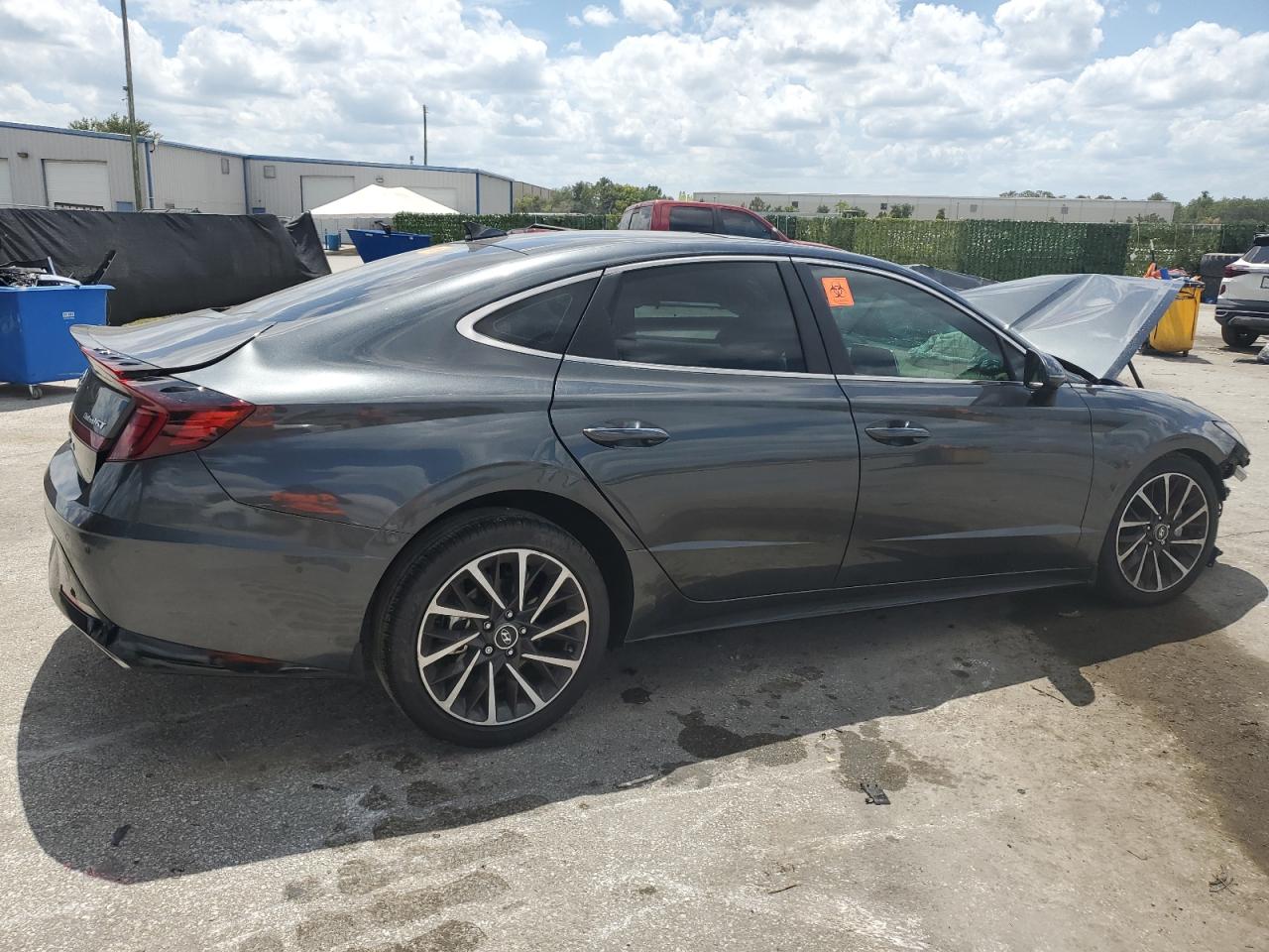 2022 Hyundai Sonata - Image 3