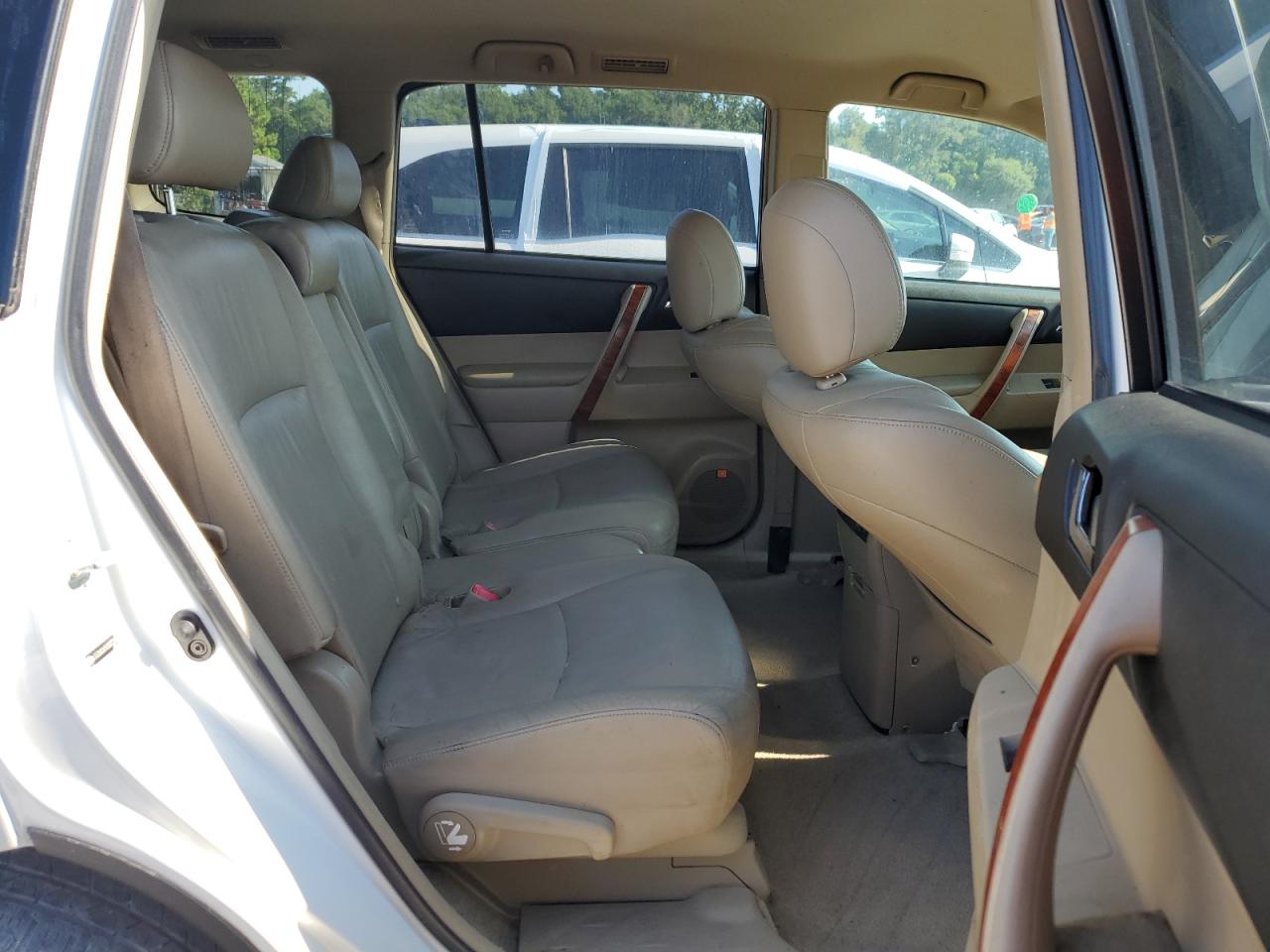 2009 Toyota Highlander Limited VIN: JTEDS42A392073224 Lot: 53995374