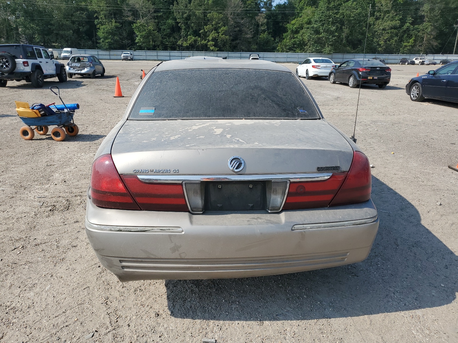 2MEFM74W85X670764 2005 Mercury Grand Marquis Gs
