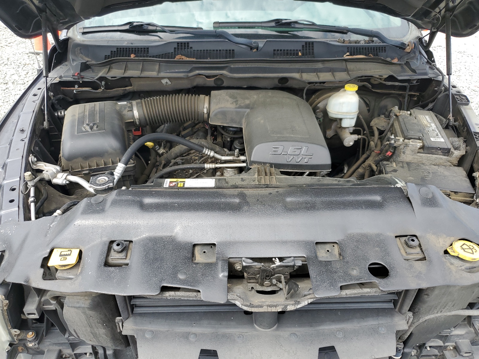 1C6RR6GG1FS569611 2015 Ram 1500 Slt