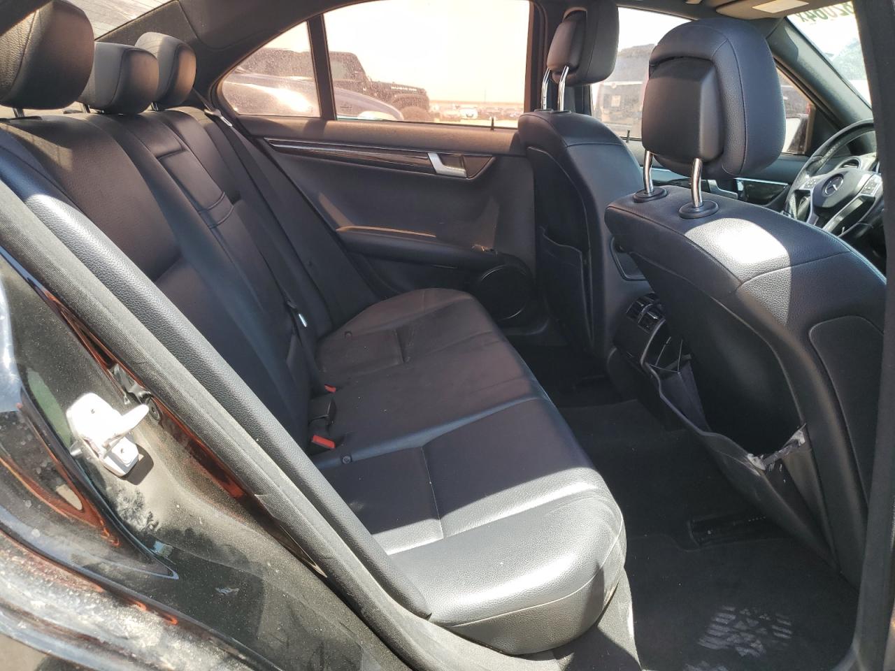 2013 Mercedes-Benz C 250 VIN: WDDGF4HB8DR301343 Lot: 58582064