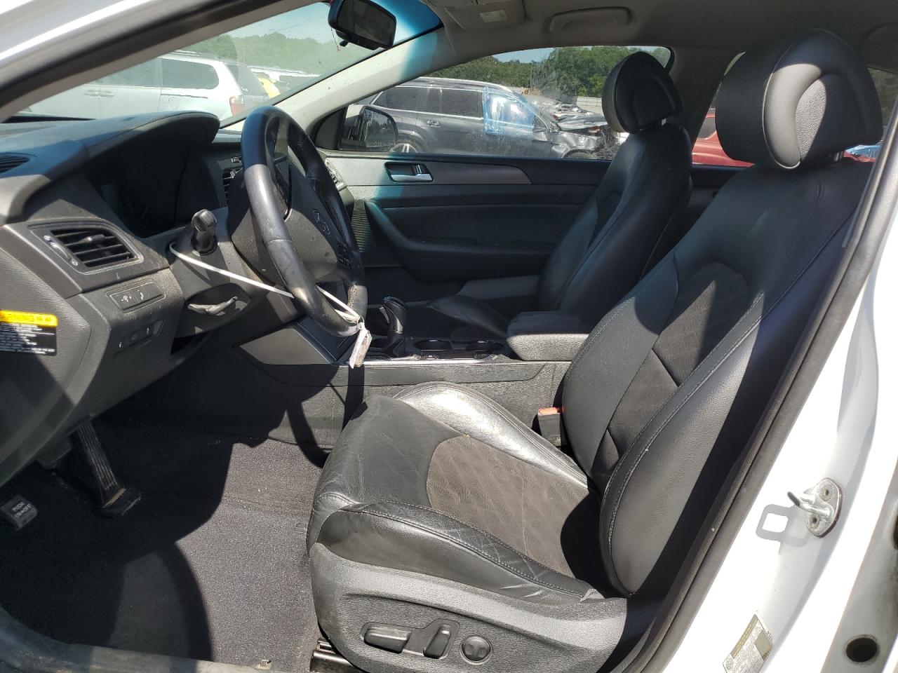 2015 Hyundai Sonata Sport VIN: 5NPE34AF8FH214379 Lot: 58668824